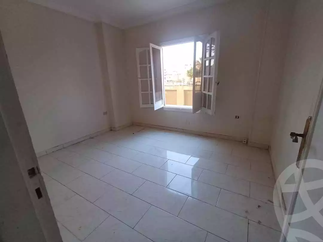 https://aqarmap.com.eg/en/listing/5384158-for-rent-cairo-mokattam-lhdb-l-ly-shareaa-9