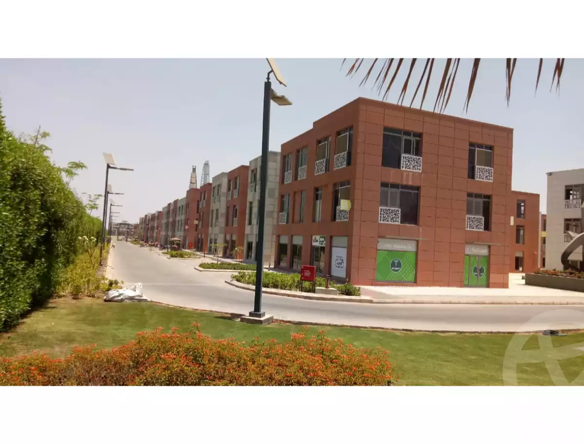 https://aqarmap.com.eg/ar/listing/5386156-for-sale-cairo-el-sheikh-zayed-city-compounds-the-courtyard-mall-dorra