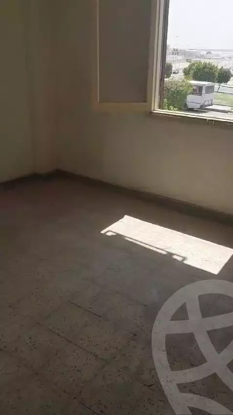https://aqarmap.com.eg/en/listing/5386261-for-sale-cairo-15th-of-may-mjwr-12