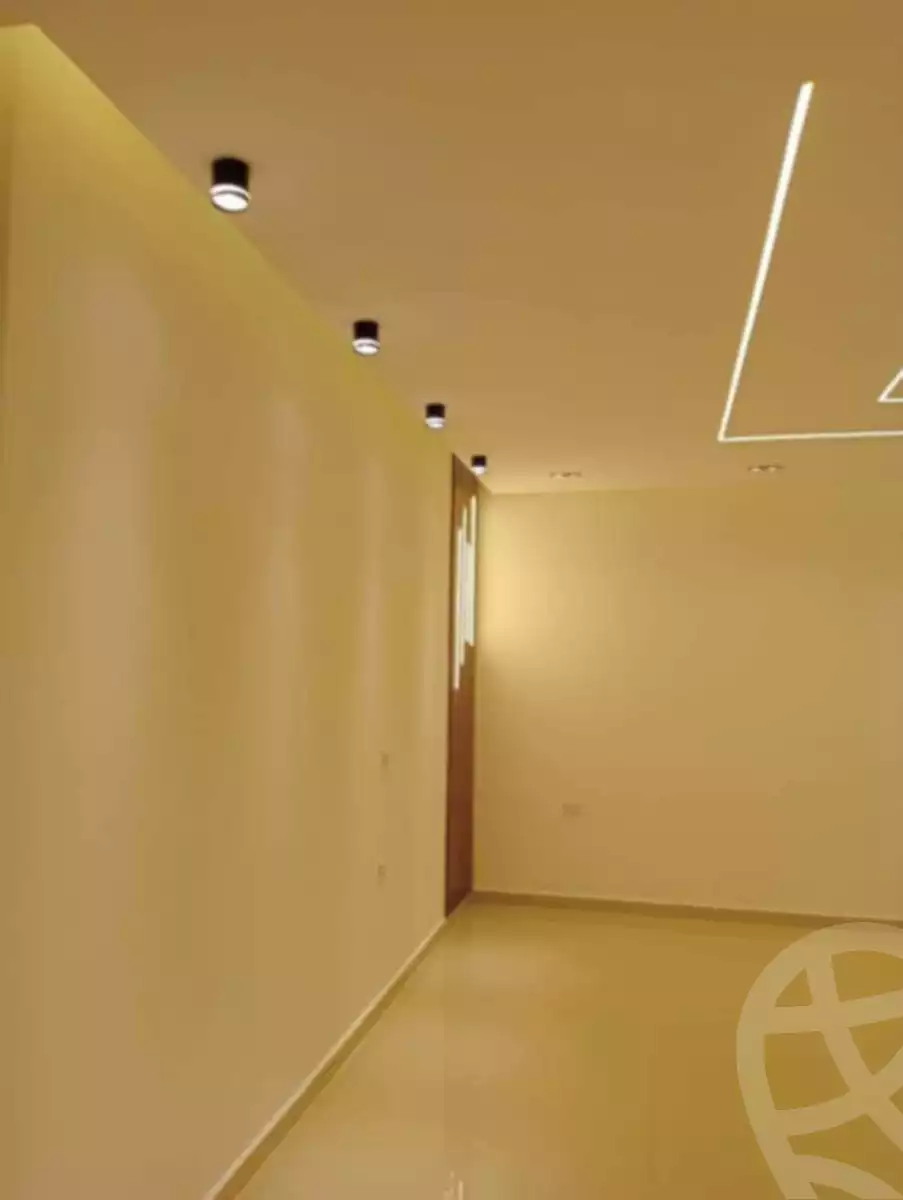 https://aqarmap.com.eg/en/listing/5388386-for-sale-cairo-el-sheikh-zayed-city-compounds-zayed-heights-compound