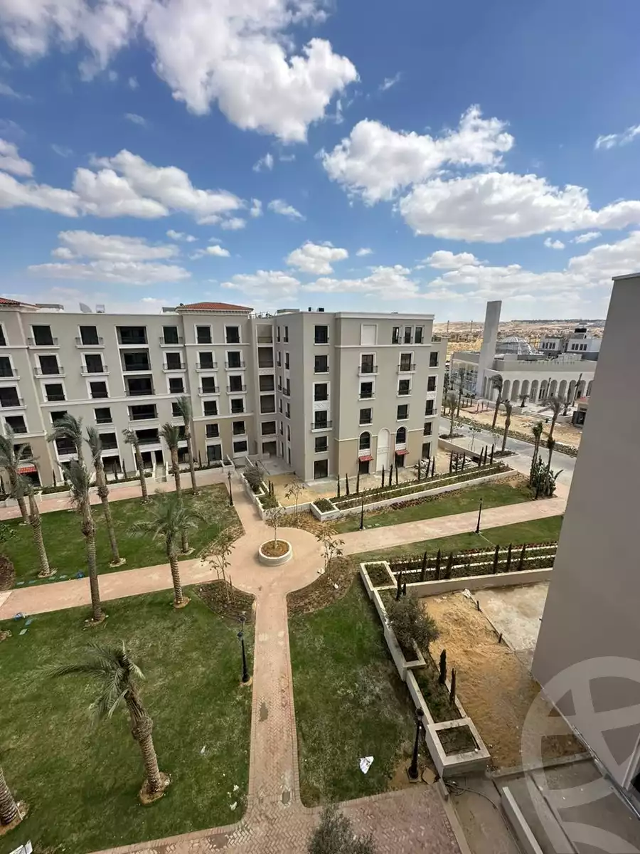 https://aqarmap.com.eg/en/listing/5389485-for-sale-cairo-el-sheikh-zayed-city-compounds-kmbwnd-fyldj-wyst-dr-llttwyr