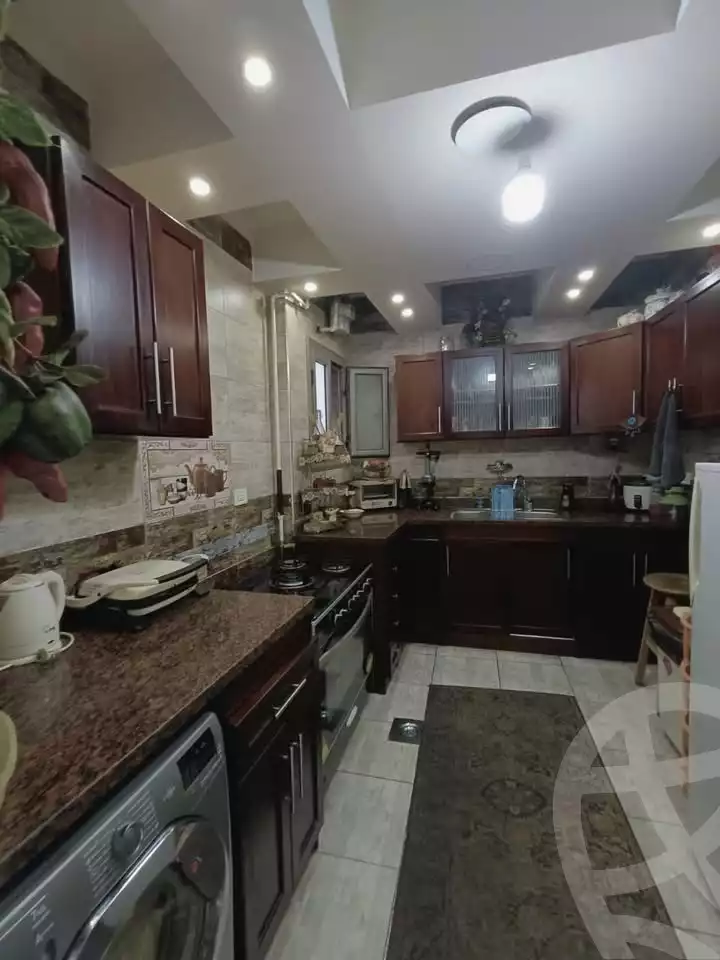 https://aqarmap.com.eg/ar/listing/5391969-for-sale-alexandria-lauran-alexandria-lauran-abd-el-khalik-tharwat-st