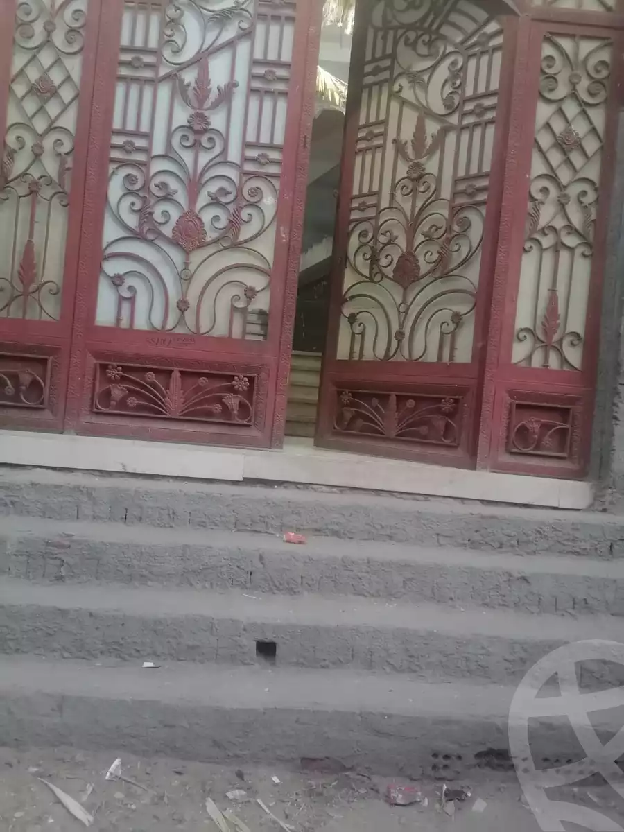 https://aqarmap.com.eg/ar/listing/5393505-for-sale-sharqia-zagazig-zagazig-city-markaz-farouk-st