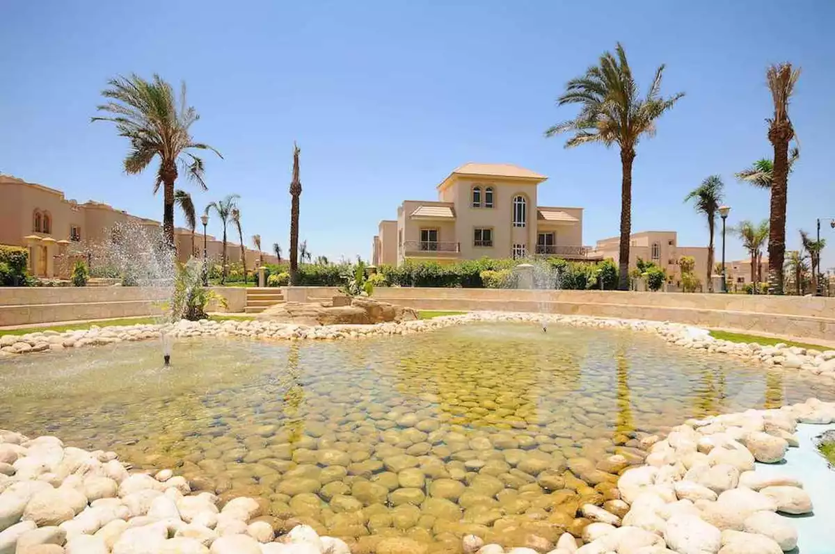 https://aqarmap.com.eg/en/listing/5393694-for-rent-cairo-el-sheikh-zayed-city-compounds-greens