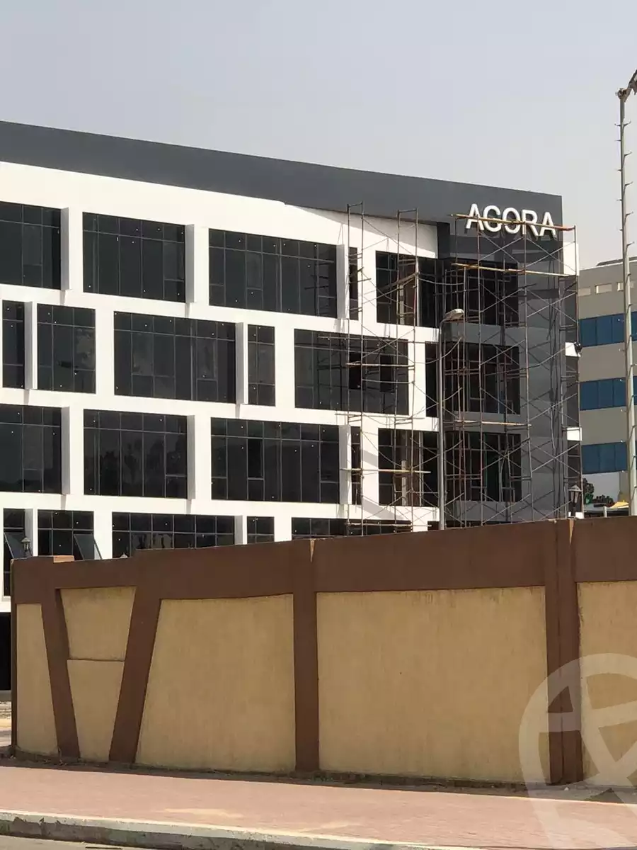 https://aqarmap.com.eg/ar/listing/5394149-for-sale-cairo-el-sheikh-zayed-city-compounds-agora-makeplace