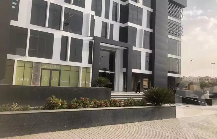 https://aqarmap.com.eg/ar/listing/5394149-for-sale-cairo-el-sheikh-zayed-city-compounds-agora-makeplace