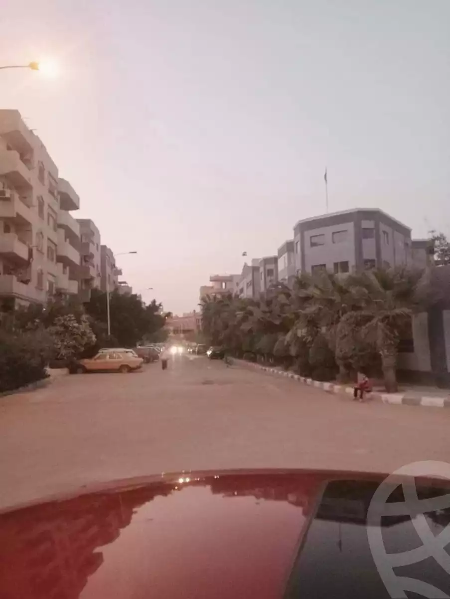 https://aqarmap.com.eg/ar/listing/5394221-for-sale-cairo-6th-of-october-el-ahyaa-neighborhood-5th-street-12
