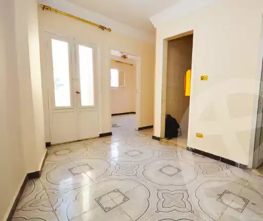 https://aqarmap.com.eg/ar/listing/5396382-for-rent-alexandria-shds