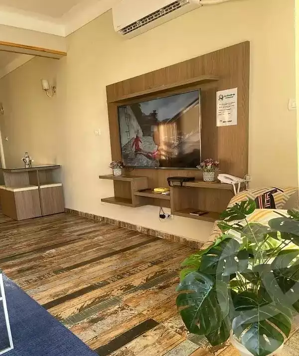 https://aqarmap.com.eg/en/listing/5396669-for-rent-alexandria-lauran