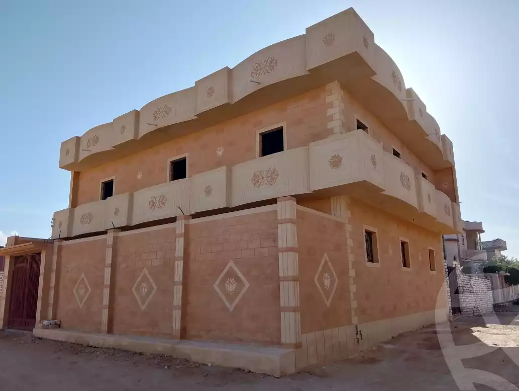 https://aqarmap.com.eg/en/listing/5396996-for-sale-marsa-matruh-marsa-matrouh-city-el-ezaa-st