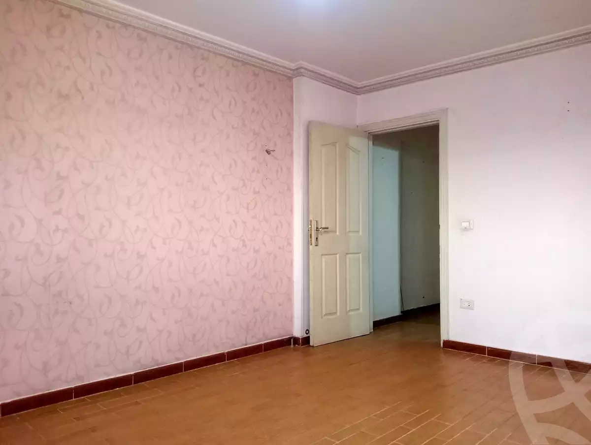 https://aqarmap.com.eg/en/listing/5398101-for-sale-alexandria-kafr-abdo-shr-lsyd-skyn-bnt-lhsyn