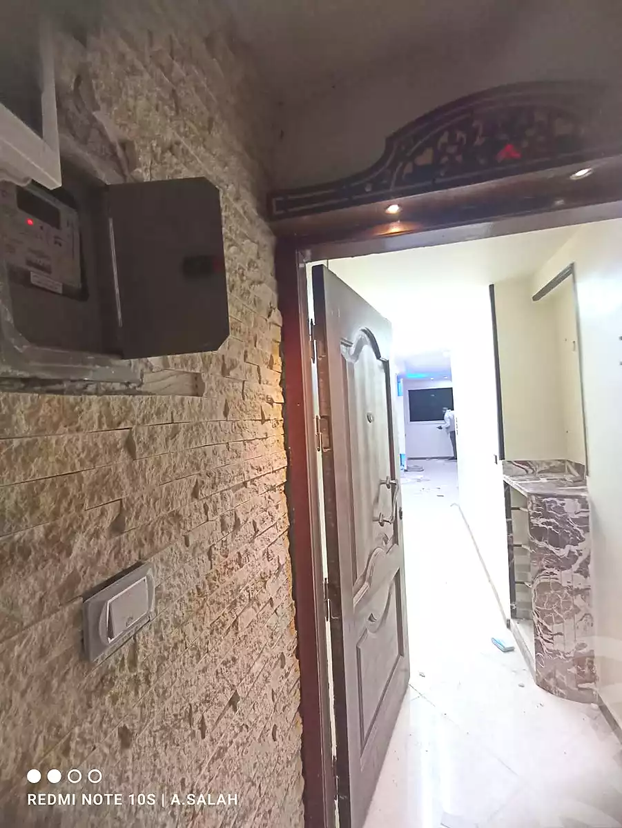 https://aqarmap.com.eg/en/listing/5403864-for-sale-cairo-helwan-hadayek-helwan-nile-corniche-st