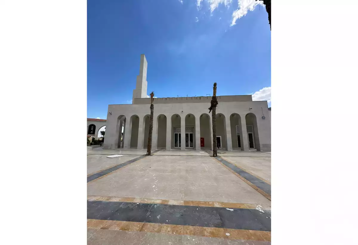 https://aqarmap.com.eg/en/listing/5405737-for-sale-cairo-el-sheikh-zayed-city-compounds-kmbwnd-fyldj-wyst-dr-llttwyr