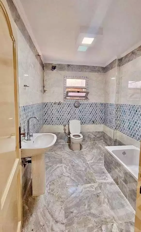 https://aqarmap.com.eg/en/listing/5406949-for-sale-alexandria-el-asafra-al-molazem-basiowni-st