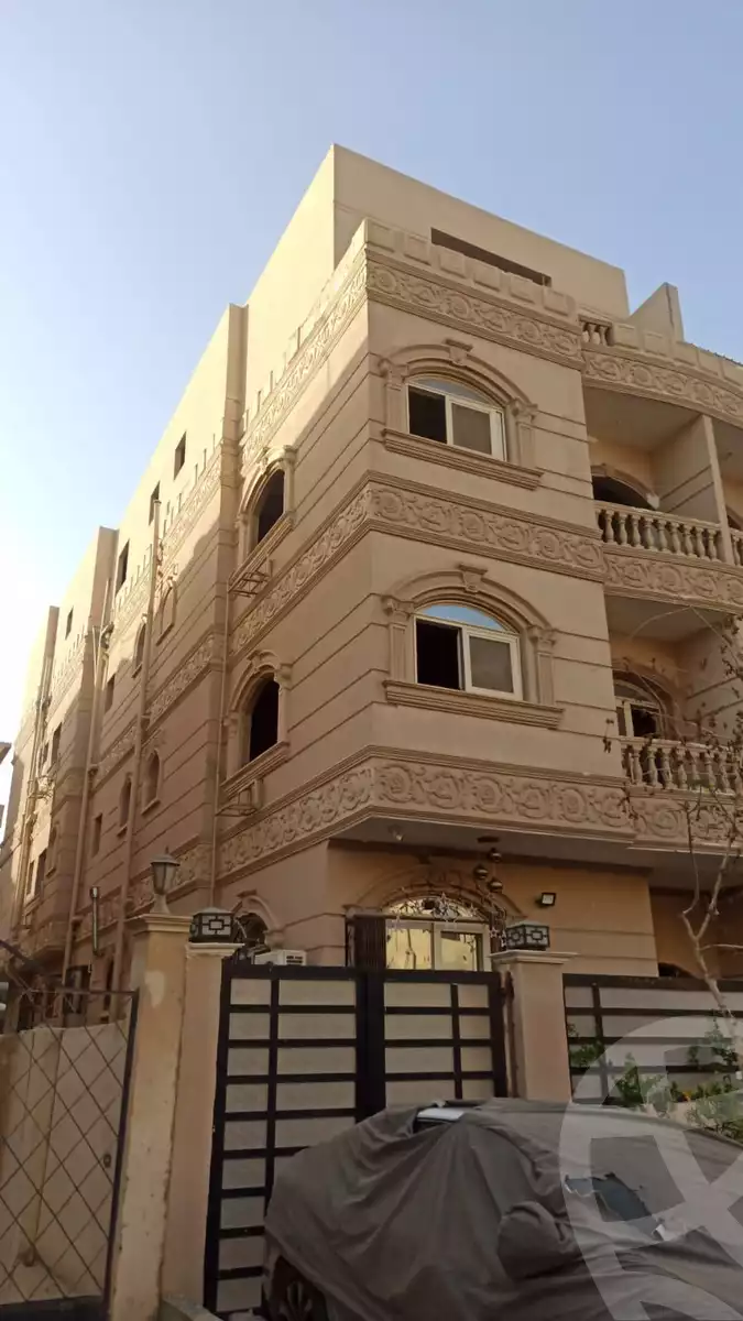 https://aqarmap.com.eg/en/listing/5411341-for-sale-cairo-new-cairo-el-ahyaa-fourth-neighborhood-street-1
