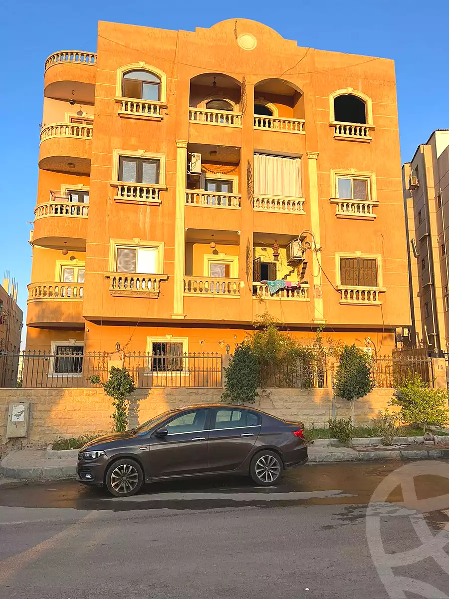 https://aqarmap.com.eg/en/listing/5411971-for-sale-cairo-al-oubour-el-hay-el-taseaa-hussein-riad-st