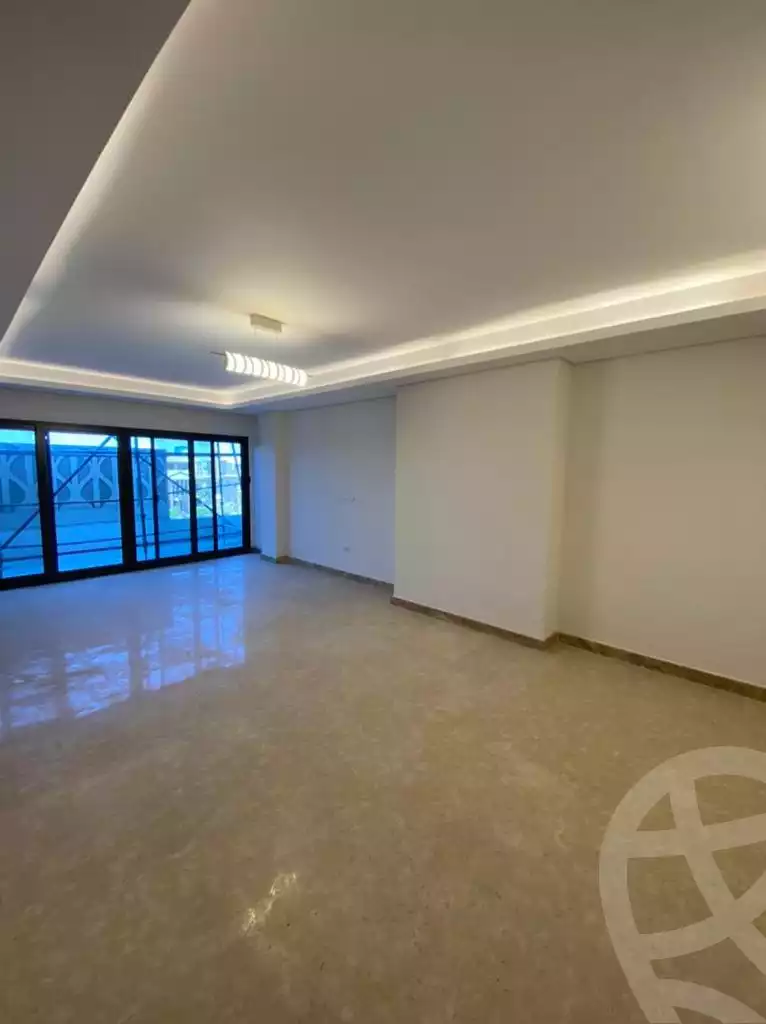 https://aqarmap.com.eg/ar/listing/5413532-for-sale-cairo-el-sheikh-zayed-city-compounds-zyd-wr-llttwyr-z-tower