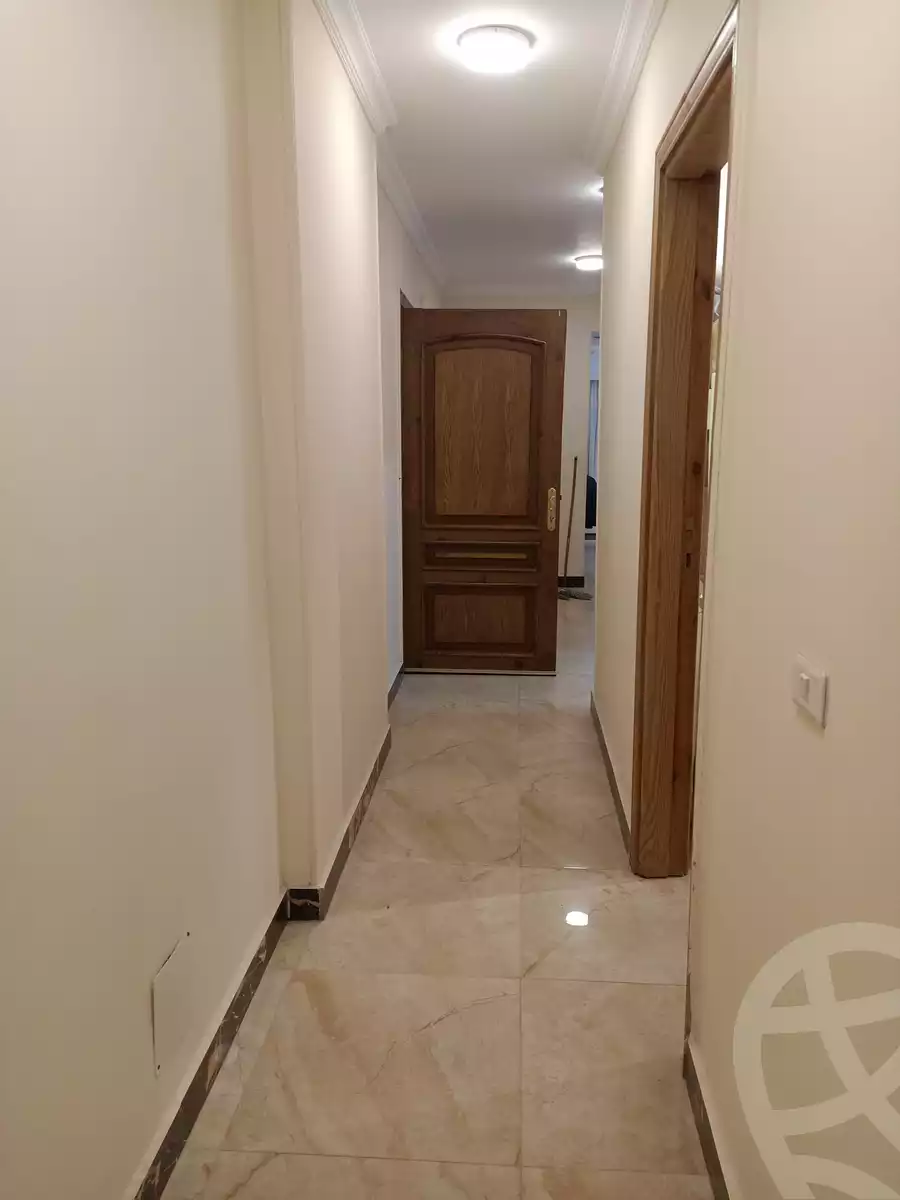 https://aqarmap.com.eg/ar/listing/5415448-for-sale-cairo-mokattam-el-hadabah-el-wosta-compounds-kmbwnd-dy-fyw-m-mr-lmrshdy