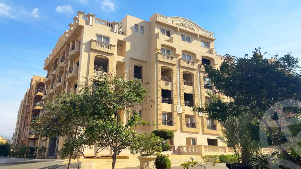 https://aqarmap.com.eg/en/listing/5418400-for-sale-cairo-new-cairo-compounds-el-ashrafia