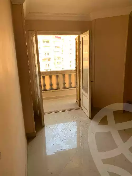 https://aqarmap.com.eg/en/listing/2581024-for-sale-cairo-hadayek-el-koba-wali-al-ahd-st
