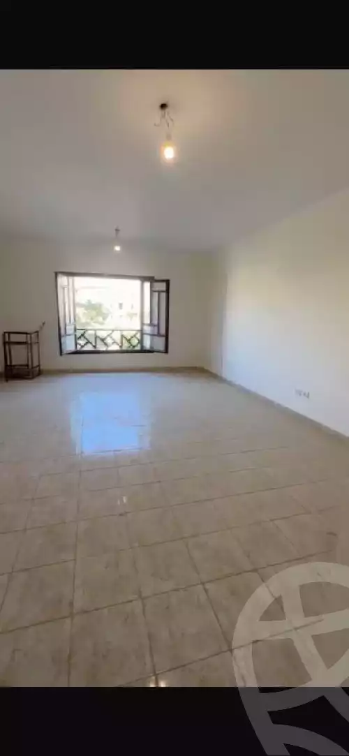 https://aqarmap.com.eg/en/listing/5424666-for-sale-cairo-new-cairo-lrhb-city-phase-5-ibn-al-nafees-st