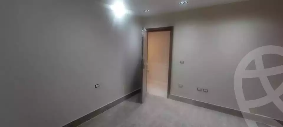 https://aqarmap.com.eg/en/listing/5425604-for-sale-cairo-mokattam-lhdb-l-ly-el-naforah-square