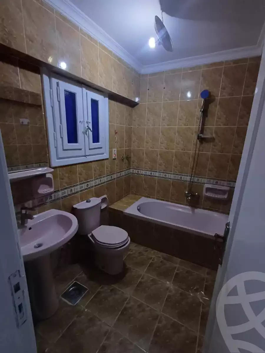 https://aqarmap.com.eg/en/listing/5426864-for-rent-cairo-mokattam-lhdb-l-ly