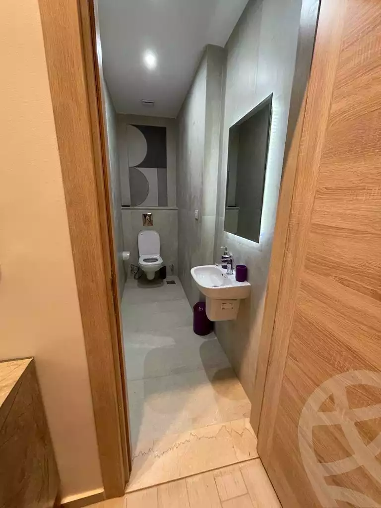 https://aqarmap.com.eg/en/listing/5438618-for-rent-cairo-el-sheikh-zayed-city-compounds-kmbwnd-wyst-twn-swdyk