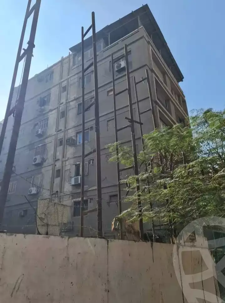 https://aqarmap.com.eg/ar/listing/5439809-for-sale-cairo-el-maadi-sarayat-el-maadi-street-77