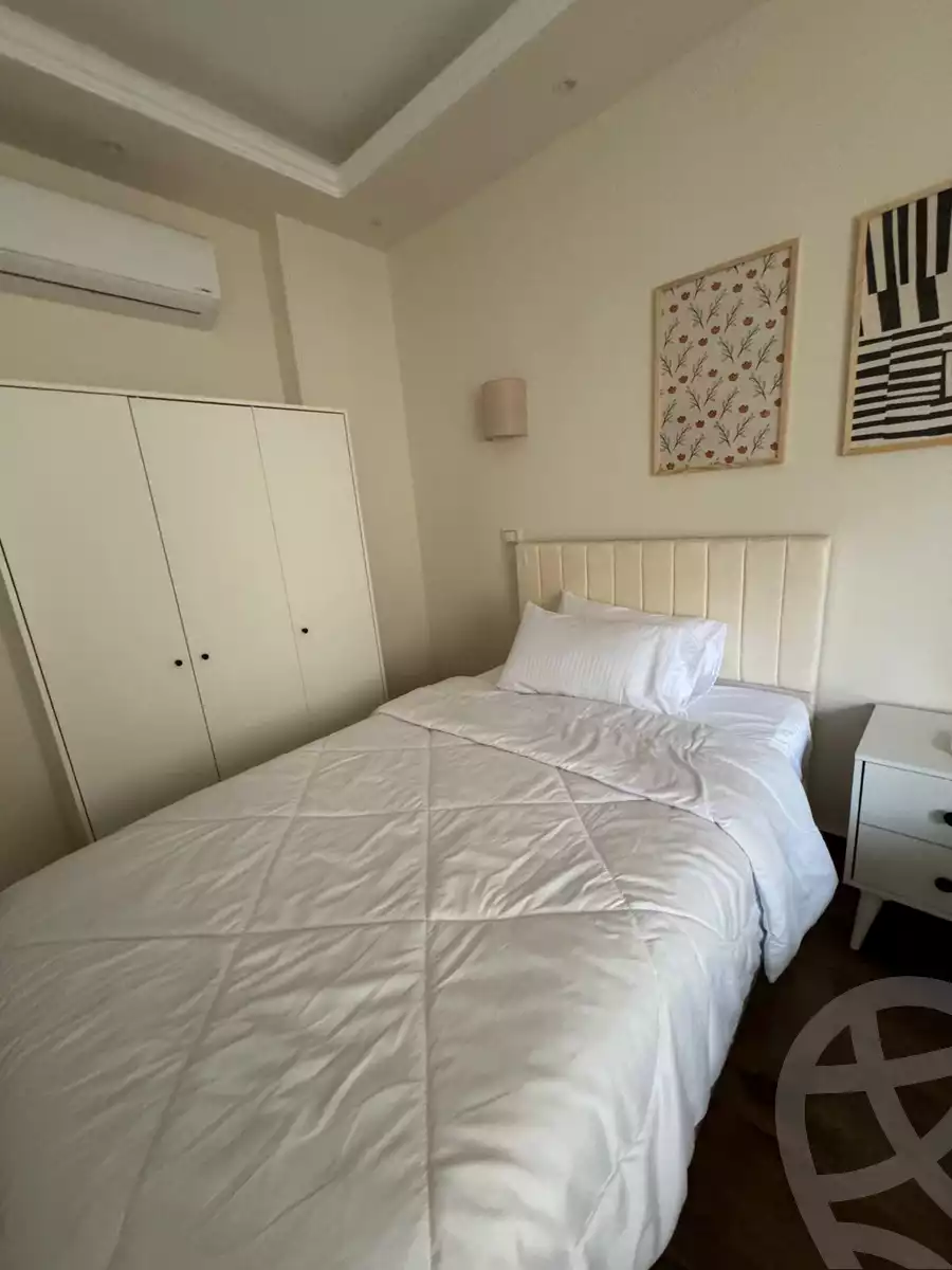 https://aqarmap.com.eg/en/listing/5442902-for-rent-cairo-new-cairo-compounds-hyde-park-centre-ville-hyde-park