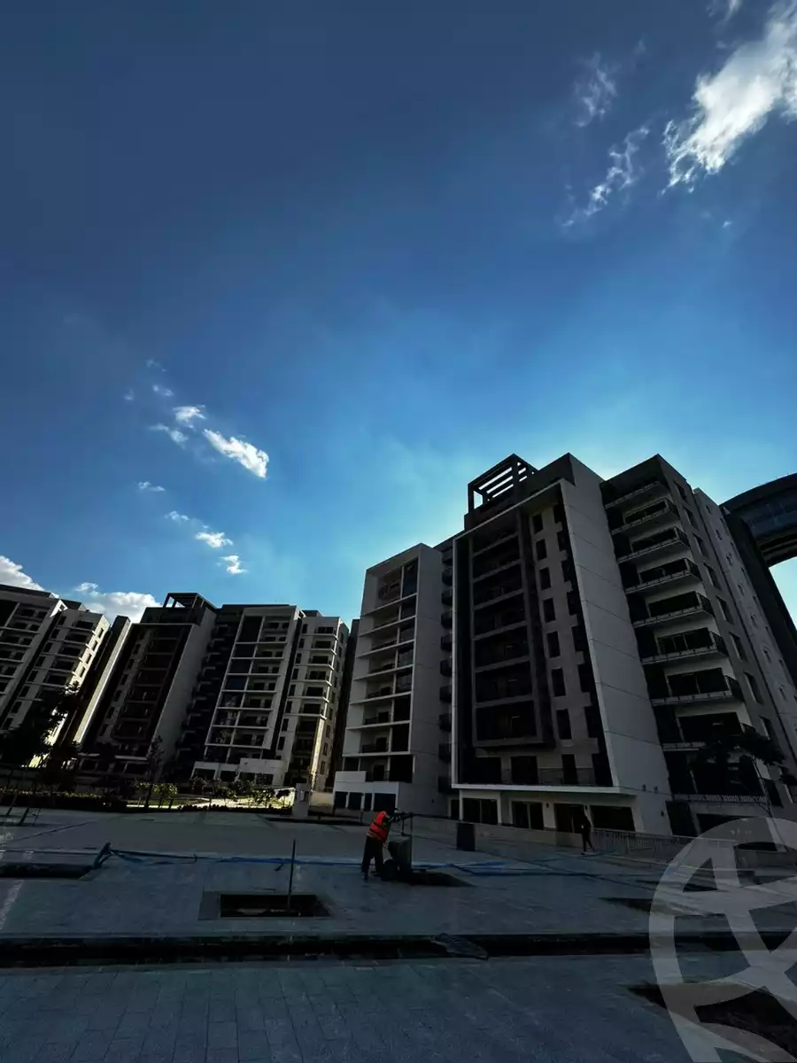 https://aqarmap.com.eg/ar/listing/5459724-for-sale-cairo-el-sheikh-zayed-city-compounds-zyd-wr-llttwyr-z-tower