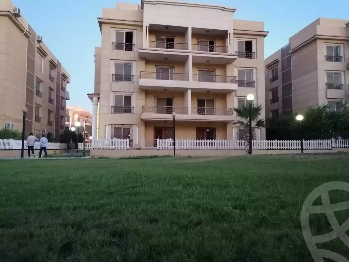https://aqarmap.com.eg/en/listing/5447063-for-sale-cairo-el-sheikh-zayed-city-compounds-el-khamayel