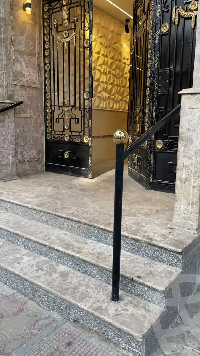 https://aqarmap.com.eg/en/listing/5451533-for-sale-cairo-dokki-mohey-el-din-abo-el-ezz
