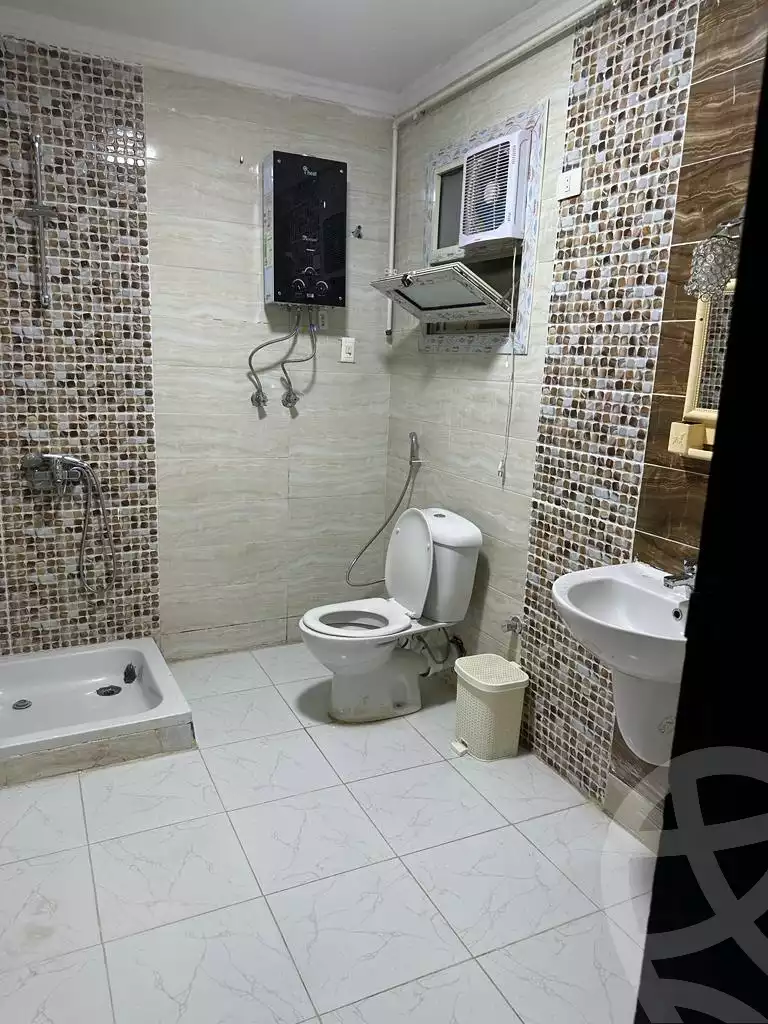 https://aqarmap.com.eg/ar/listing/5451804-for-rent-cairo-el-sheikh-zayed-city-compounds-dr-msr