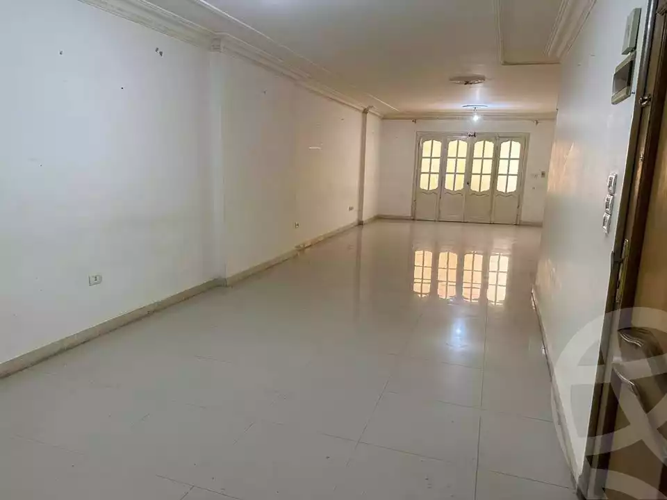 https://aqarmap.com.eg/en/listing/5461585-for-sale-alexandria-ganaklis-shr-mrtdy-bsh