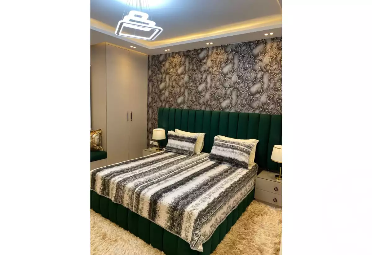 https://aqarmap.com.eg/en/listing/5462940-for-sale-cairo-el-sheikh-zayed-city-compounds-zayed-heights-compound