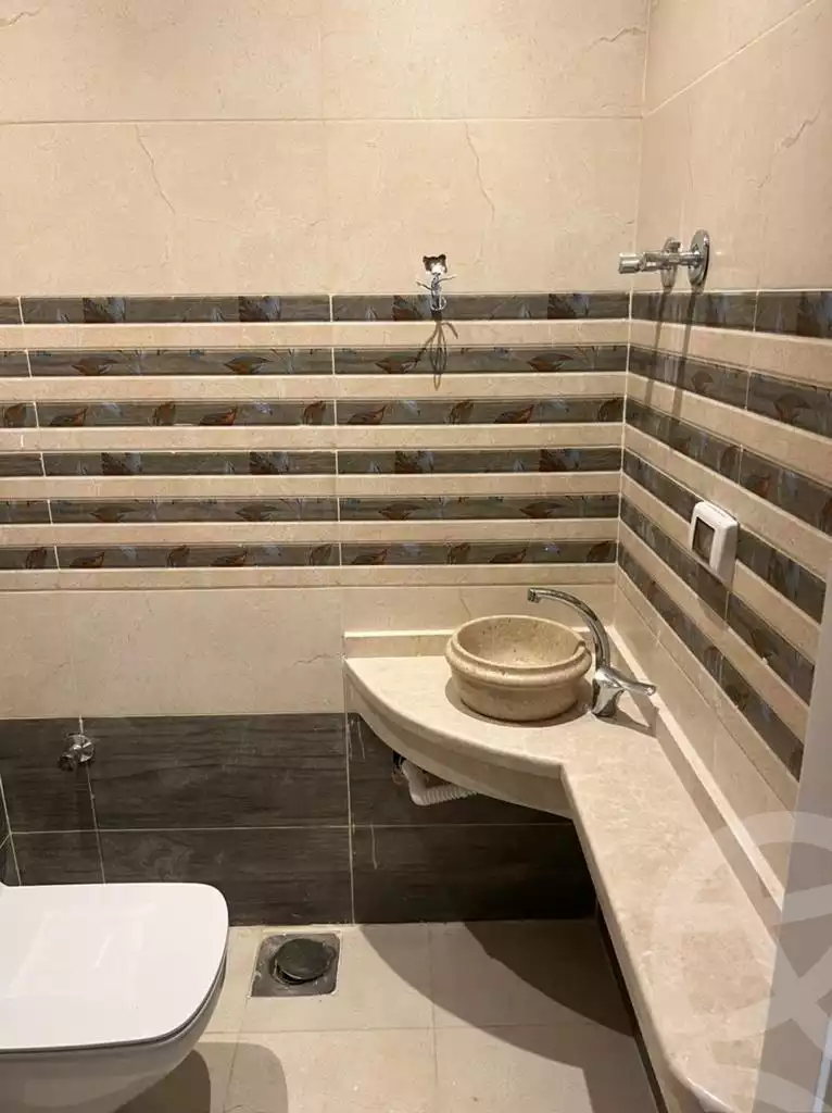 https://aqarmap.com.eg/en/listing/5463229-for-rent-cairo-new-cairo-compounds-hyde-park-hpr-hyde-park
