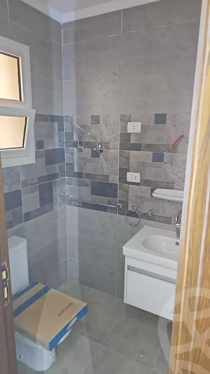 https://aqarmap.com.eg/en/listing/5466395-for-rent-cairo-new-cairo-compounds-rock-vera