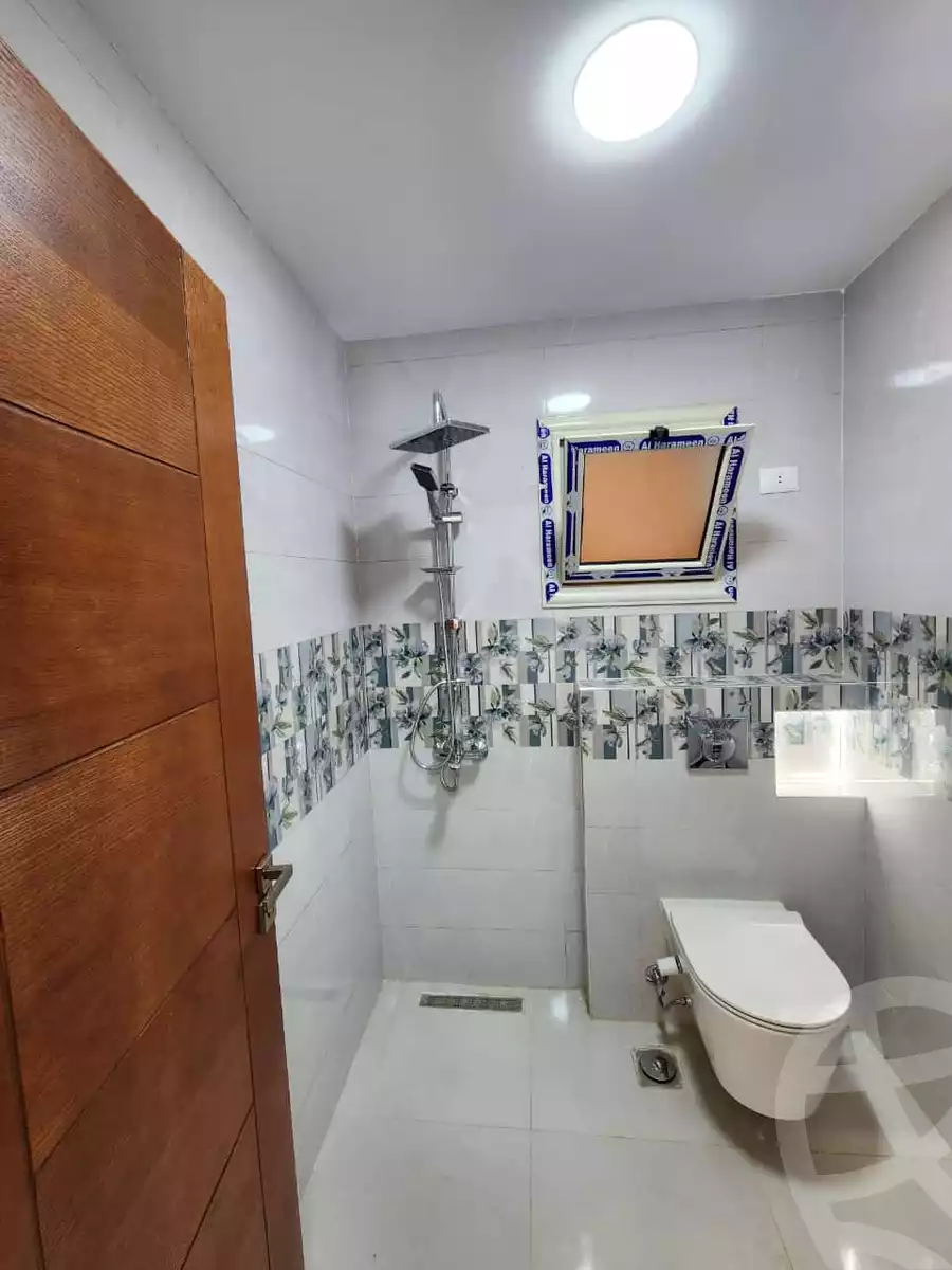 https://aqarmap.com.eg/en/listing/5469280-for-sale-cairo-el-sheikh-zayed-city-compounds-el-khamayel