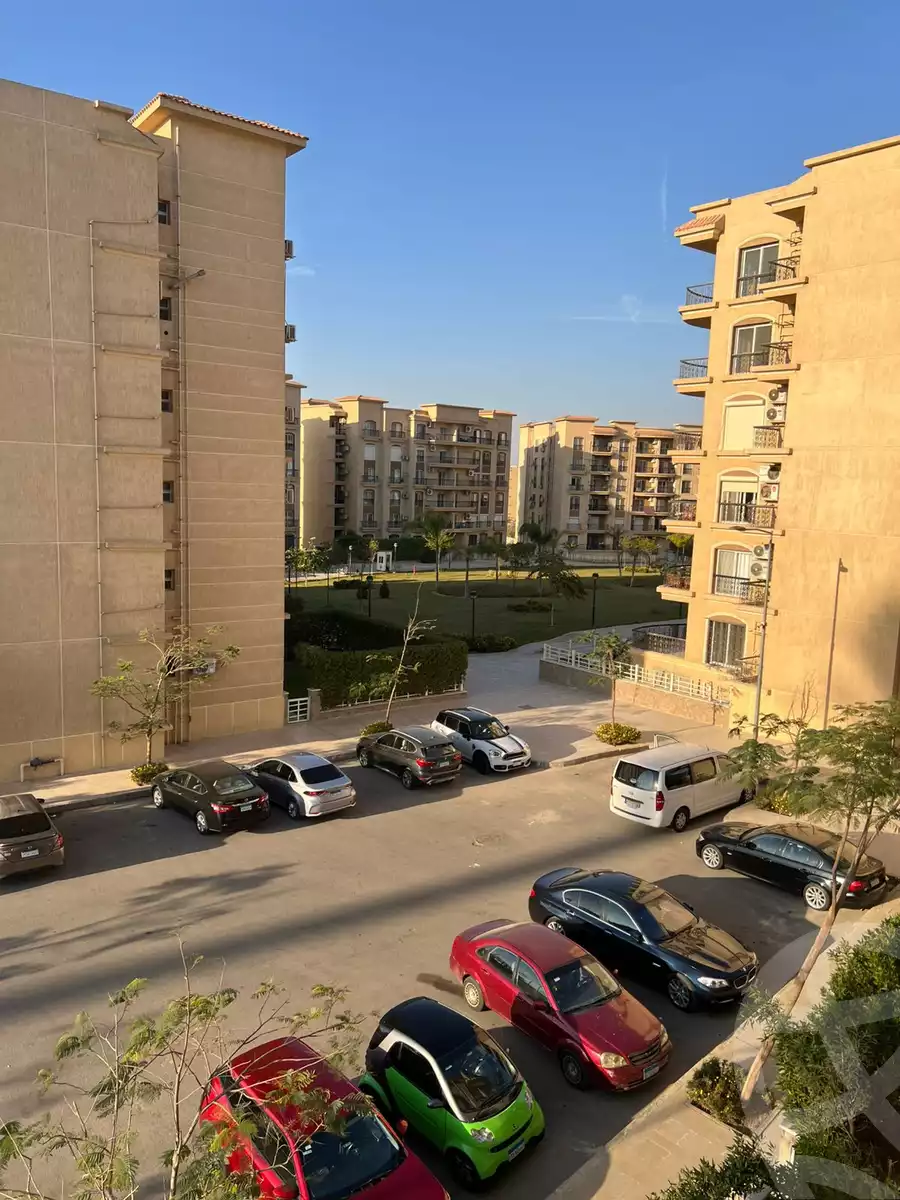https://aqarmap.com.eg/en/listing/5472341-for-sale-cairo-new-cairo-lrhb-city-mtdd-lrhb-phase-9