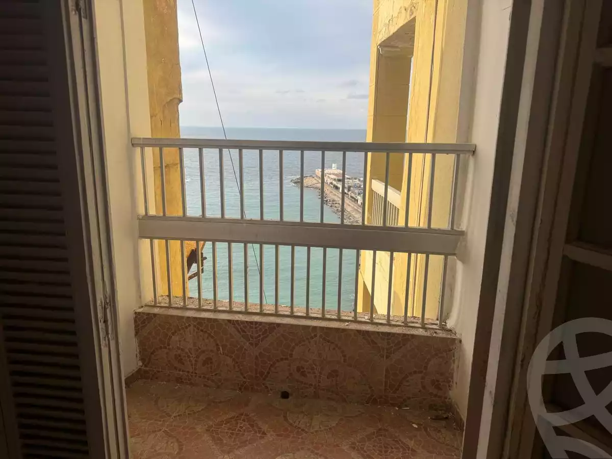 https://aqarmap.com.eg/ar/listing/5482927-for-sale-alexandria-glim-shr-ljysh