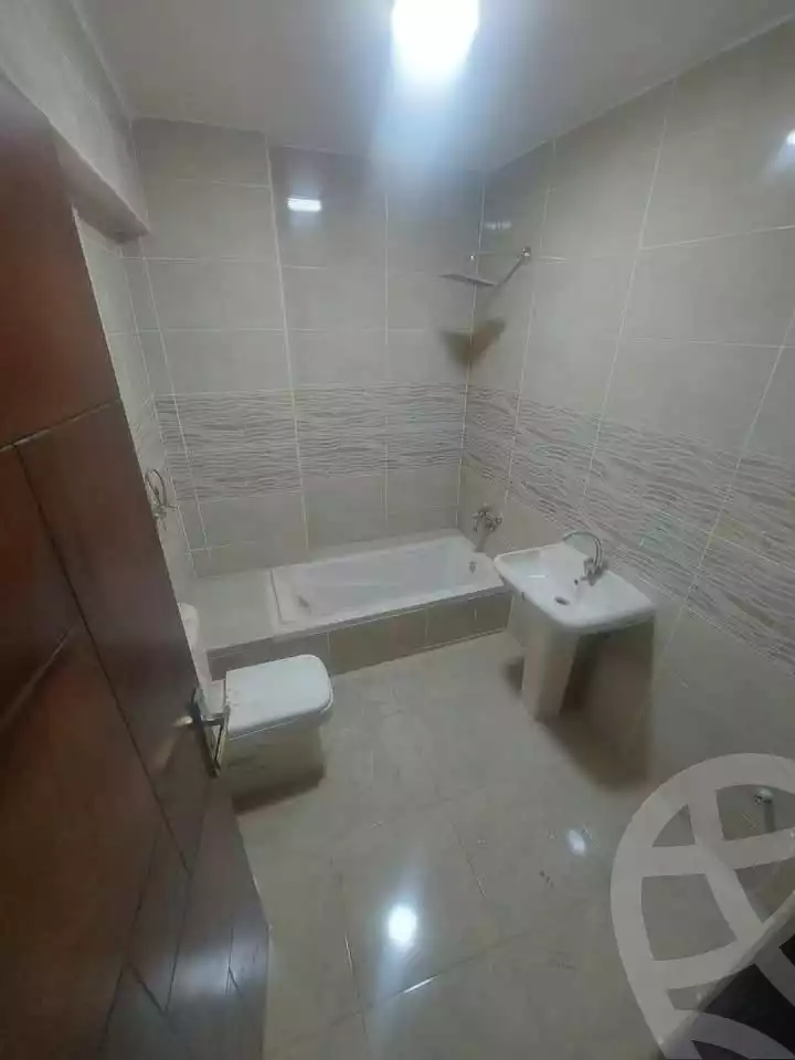 https://aqarmap.com.eg/ar/listing/5484484-for-sale-cairo-helwan-helwan-el-sharkeya-ismael-kamel-st