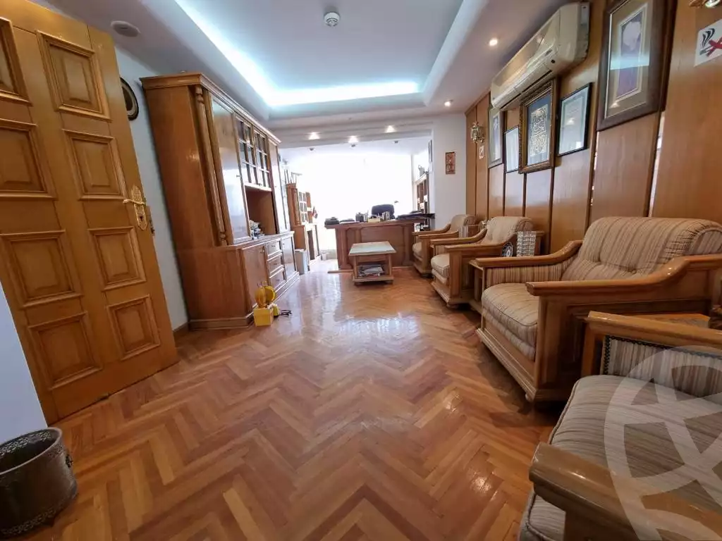 https://aqarmap.com.eg/en/listing/5486296-for-sale-cairo-6th-of-october-featured-neighborhood-el-motamayez-neighborhood-soaad-kafafi-st