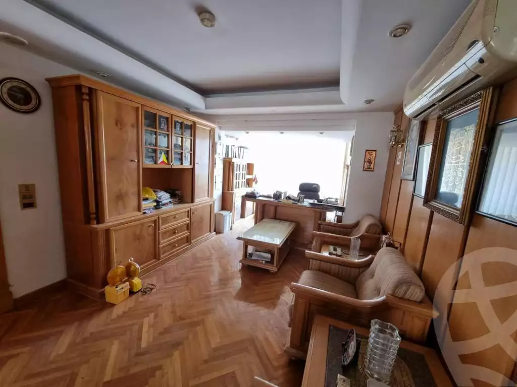 https://aqarmap.com.eg/en/listing/5486296-for-sale-cairo-6th-of-october-featured-neighborhood-el-motamayez-neighborhood-soaad-kafafi-st