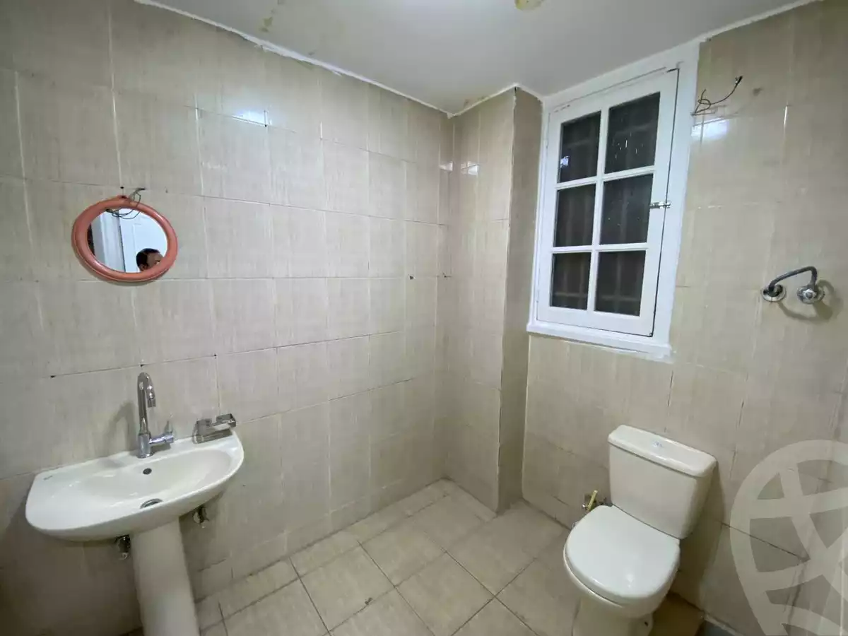 https://aqarmap.com.eg/en/listing/6009689-for-rent-cairo-downtown-bab-el-loaa-al-bustan-st