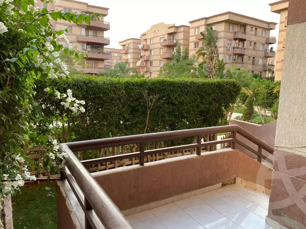 https://aqarmap.com.eg/en/listing/5495245-for-sale-cairo-new-cairo-lrhb-city-phase-1-ahmed-rami-st