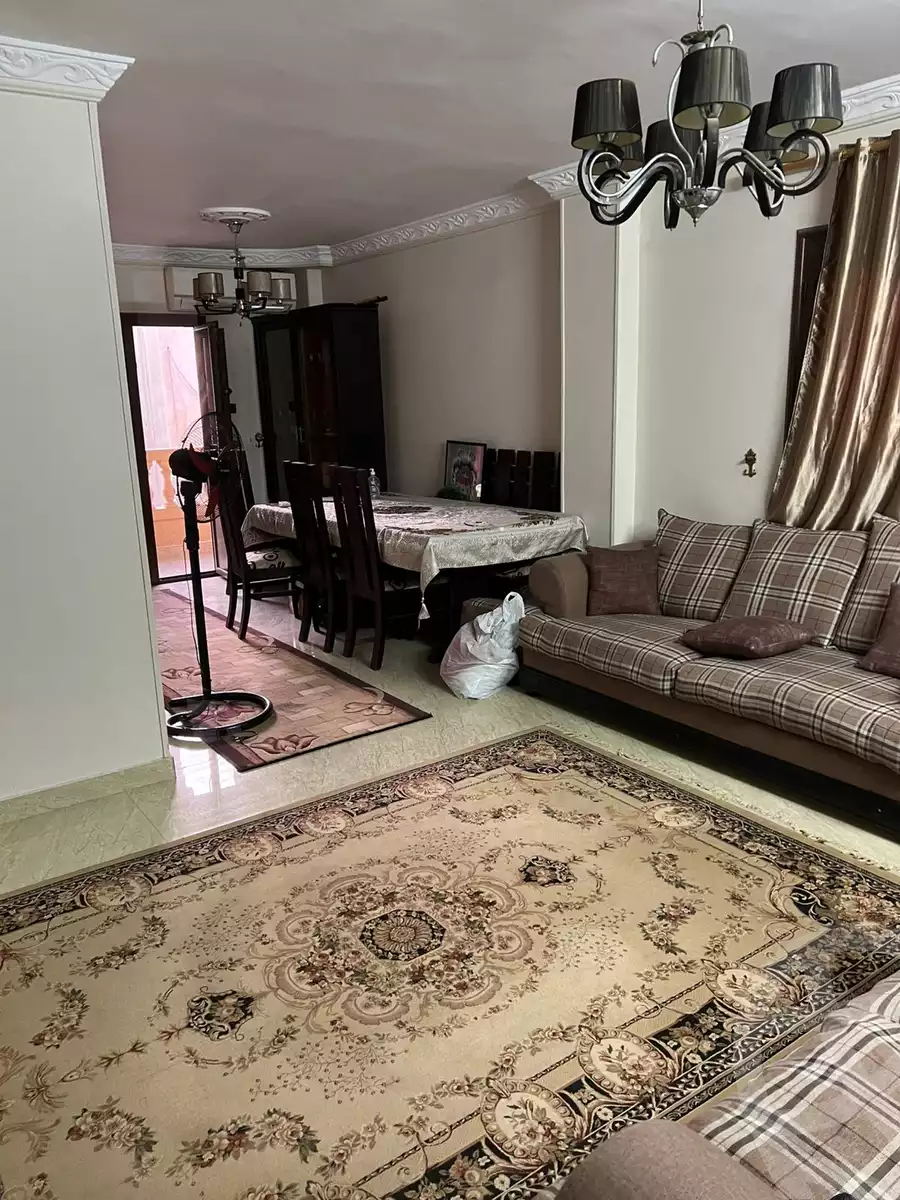 https://aqarmap.com.eg/ar/listing/5495771-for-sale-cairo-6th-of-october-el-ahyaa-neighborhood-3rd-al-hay-al-thalith-st
