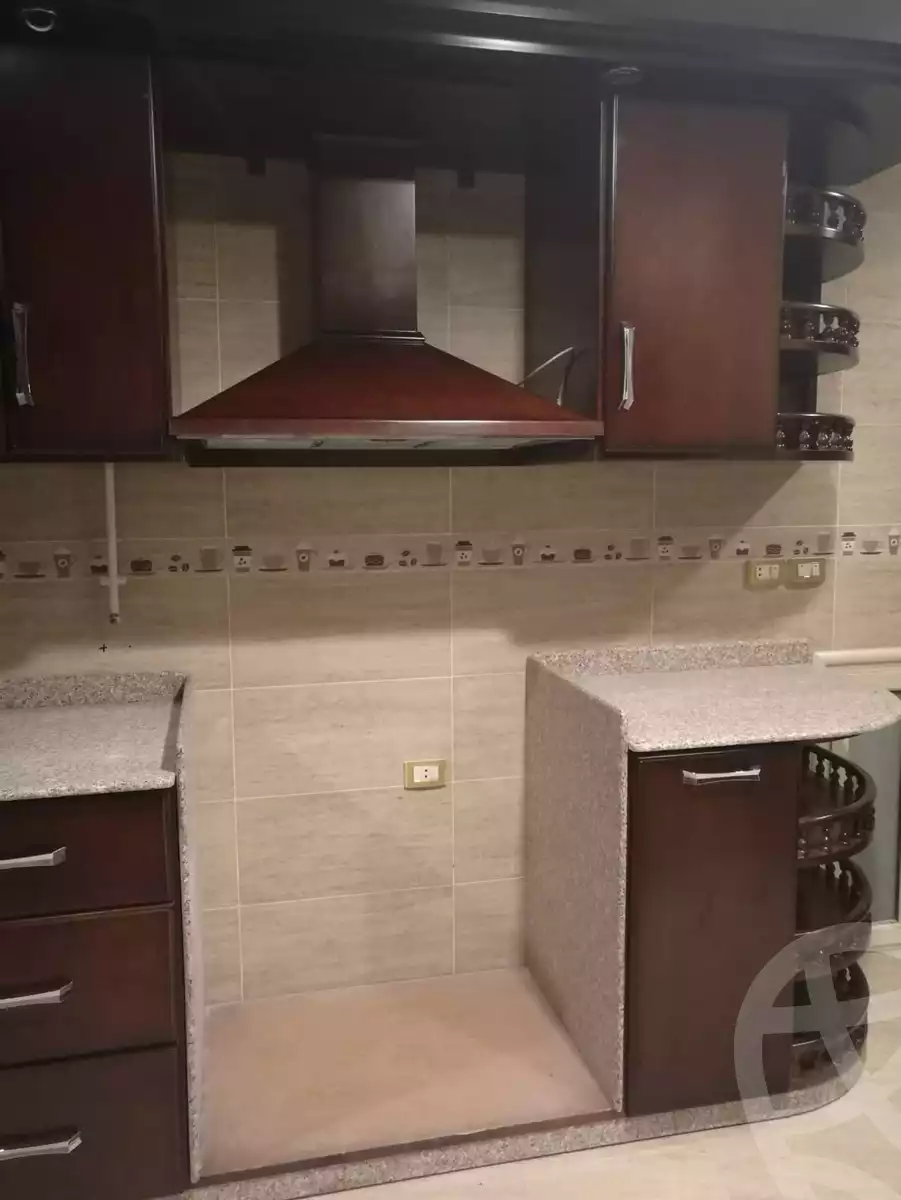 https://aqarmap.com.eg/en/listing/5449885-for-rent-cairo-new-cairo-gharb-el-golf-alaa-elsaadany-st