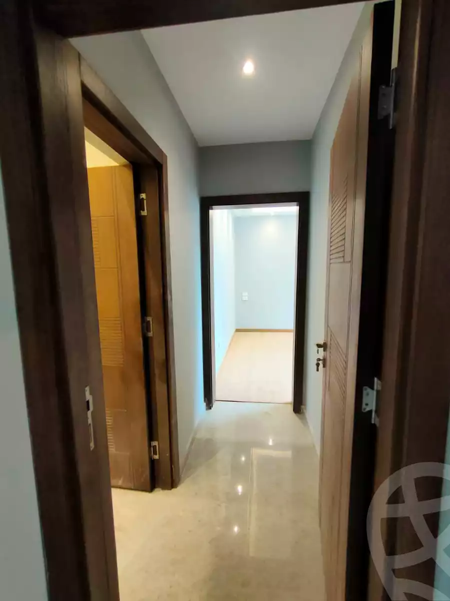 https://aqarmap.com.eg/ar/listing/5516602-for-sale-cairo-new-cairo-compounds-mwntn-fyw-y-syty-club-park-mountain-view-icity