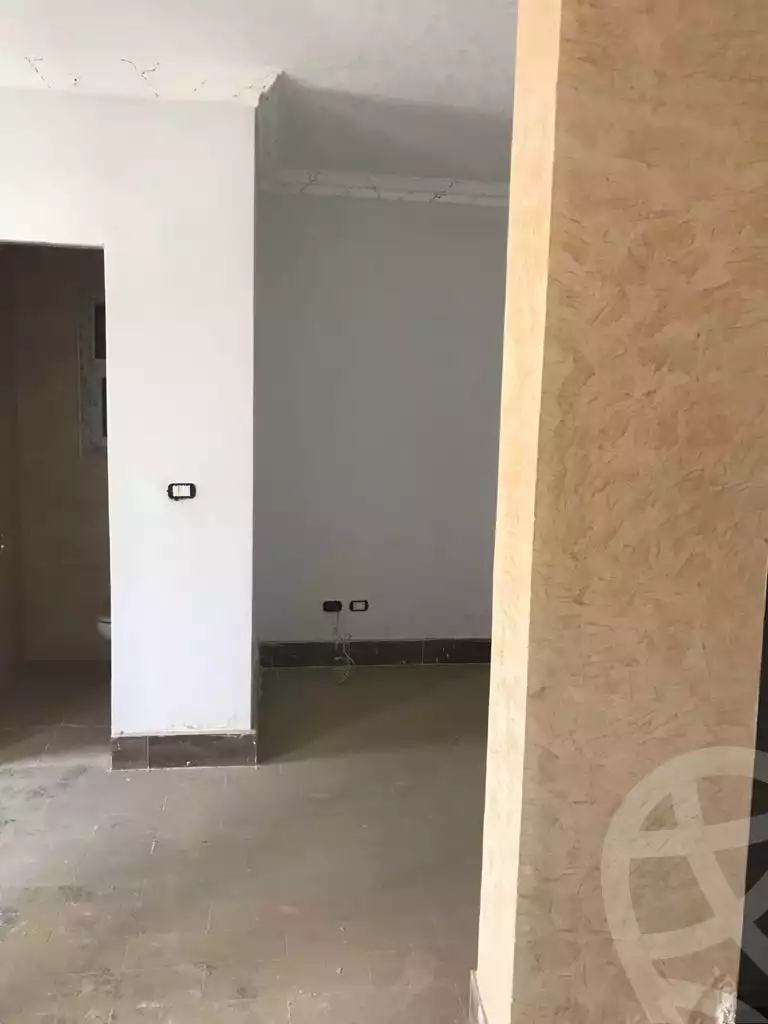 https://aqarmap.com.eg/ar/listing/5520579-for-sale-cairo-6th-of-october-el-ahyaa-neighborhood-9th